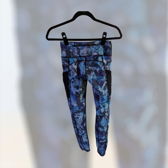 Mono B Leggings - Picture 2 of 3